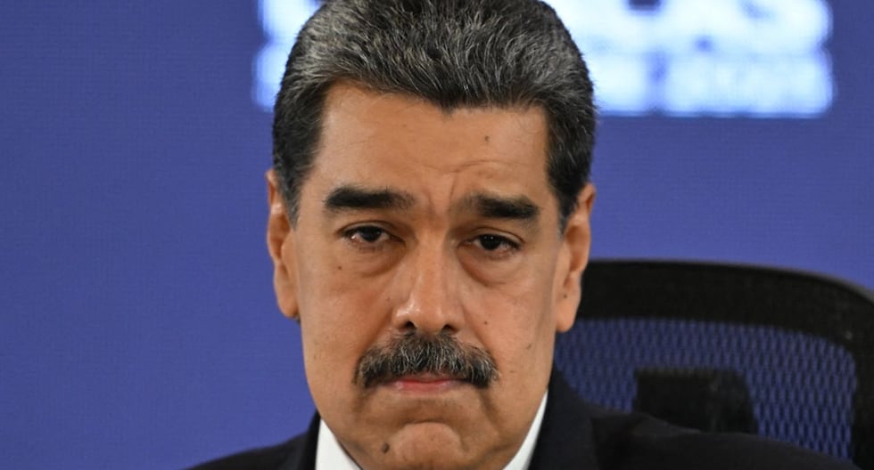 Nicolas Maduro abandona a sus compatriotas