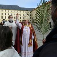 Divisive Czech cardinal Dominik Duka dies at 82