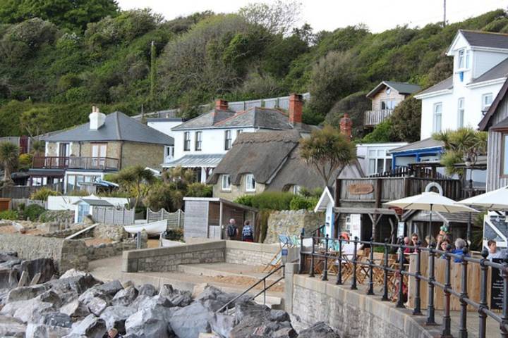 Isle of Wight plans negative tourist tax