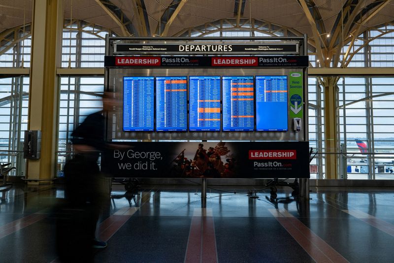 US flight delays, cancellations accelerate as air traffic controller shortages surge