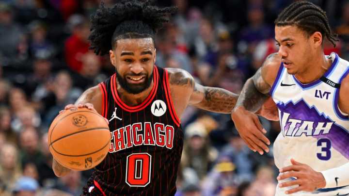 Coby White dazzles at end of season debut, sending Bulls