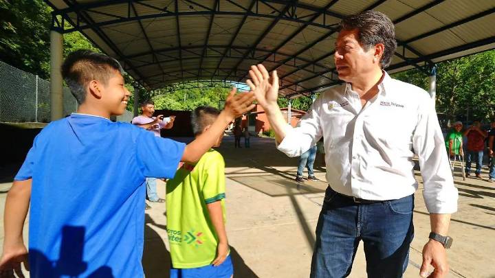 Más de 20 mil jóvenes, adultos, indígenas y personas con discapacidad reciben educación básica en el INEA