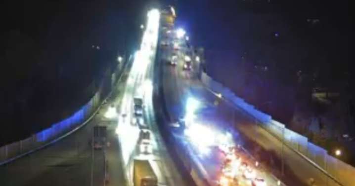 TRAFFIC ALERT: Multi-vehicle crash slows traffic on I-24 West in Hamilton County Tuesday