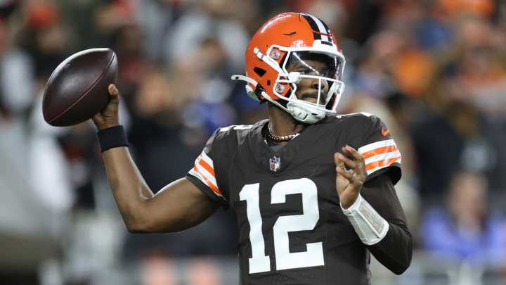 Shedeur Sanders gets sage advice, tough love from Super Bowl MVP