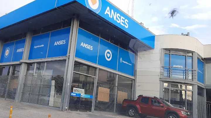 ANSES: ¿Qué jubilados, pensionados y asignaciones cobran hoy?