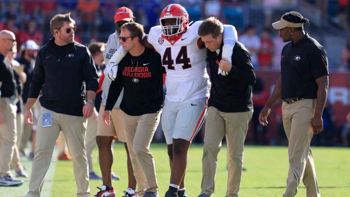 Georgia football DL Jordan Hall done for rest of season after unfortunate injury update