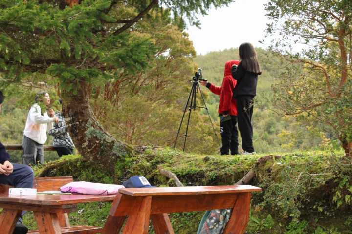 Relatos visuales: Niños de caleta Andrade redescubren su entorno a través de la cámara