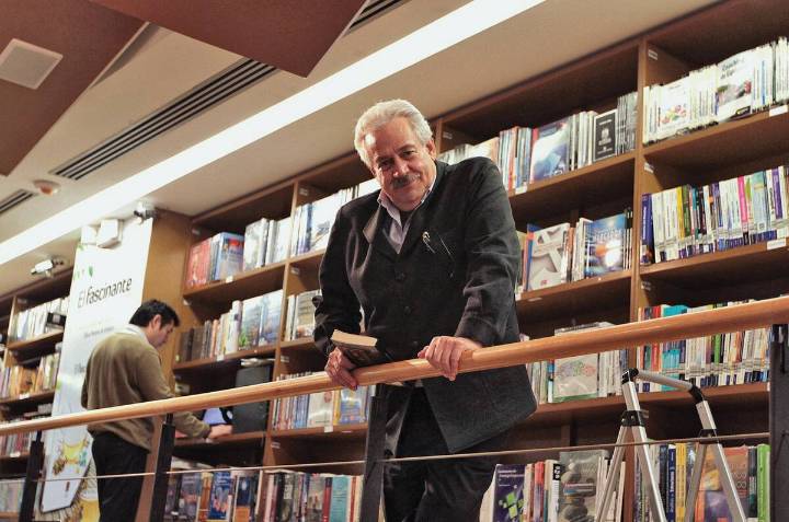 El escritor y académico mexicano Gonzalo Celorio gana el premio más importantes para la literatura en castellano