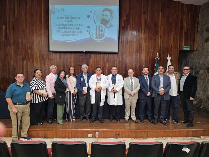 Radiología UdeG celebra 130 años de los rayos X y 25 años de formación académica