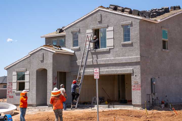 Where are new homes, apartments and businesses going up in Maricopa?