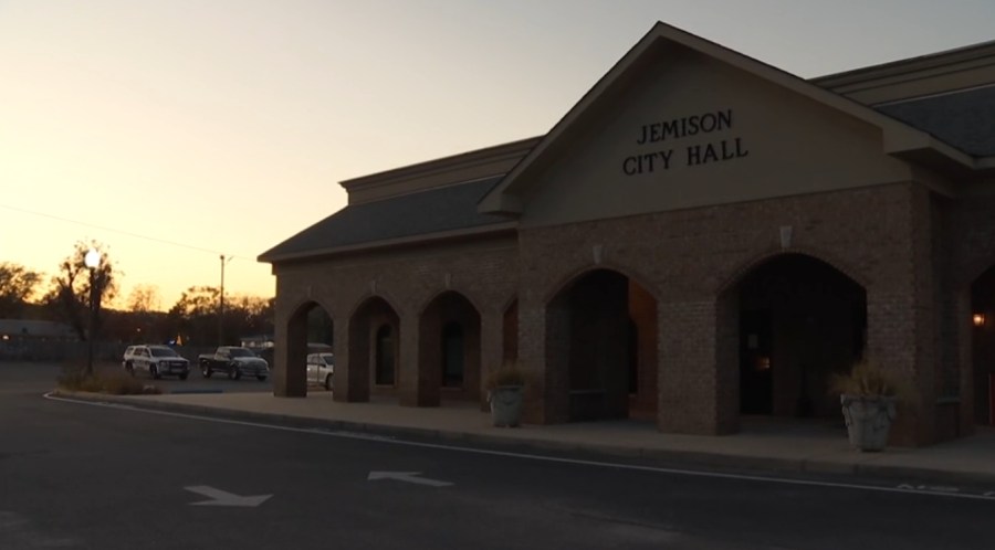 Jemison mayor says threat to protestors under investigation