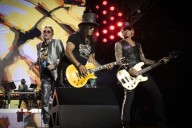 Guns N’ Roses aterriza en Lima para esperado concierto