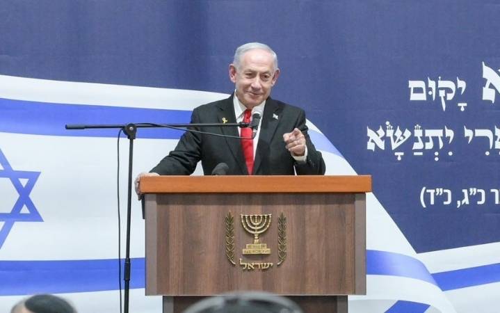 Netanyahu pide clemencia al presidente de Israel en su juicio por corrupción por el “interés” del país