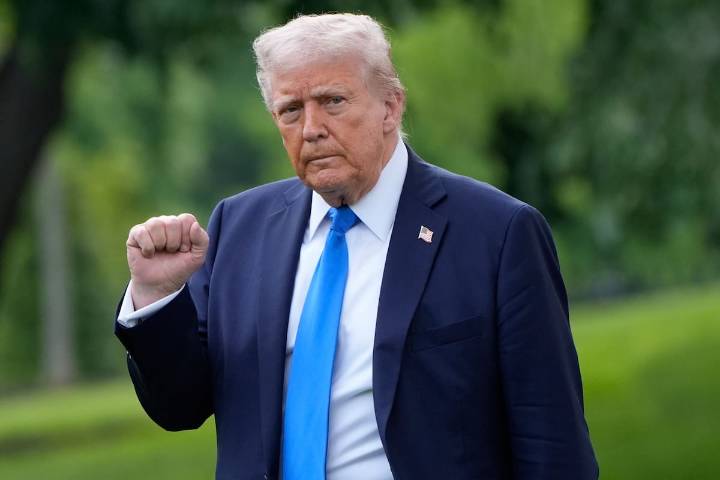 EEUU.- Trump afirma que los neoyorquinos se marcharán para "huir del comunismo" tras la elección de Mamdani