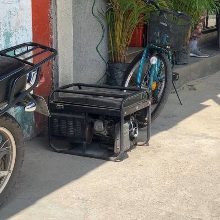 Constantes cortes eléctricos agobia a los habitantes de Santa Cruz de Aragua