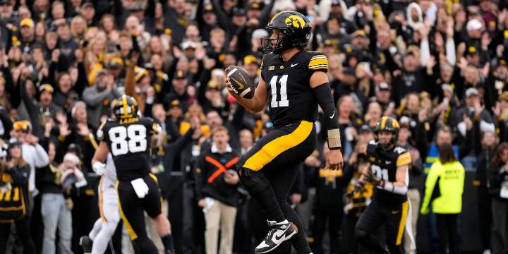 No. 17 USC tries to keep playoff hopes alive against Iowa in Big Ten’s spotlight game this week