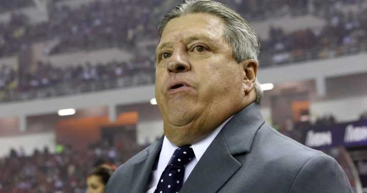 Miguel Herrera vuelve a México y reconoce impacto en su carrera
