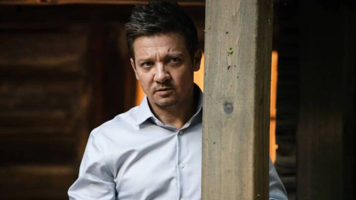 MCU's Jeremy Renner Allegedly Threatened To Call Immigration on Filmmaking Partner & Sent Inappropriate Photos