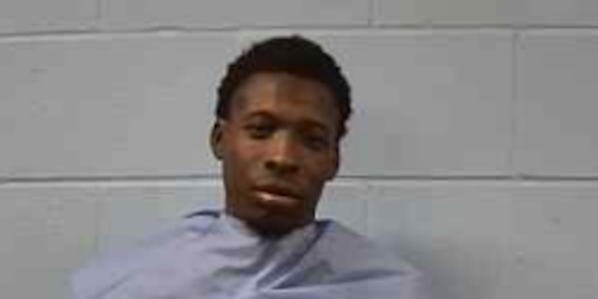 Man sets fire to home in Mississippi after dispute with girlfriend, police say