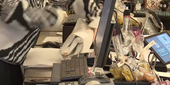 Black Friday buzz: shoppers and businesses brace for holiday weekend