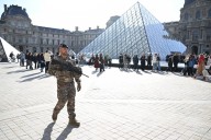Two new suspects handed preliminary charges in Louvre jewels heist case, Paris prosecutor says