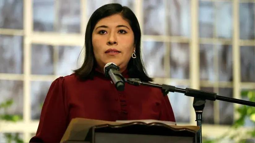 Senador mexicano califica de "torpeza diplomática" que México otorgue asilo político a Betssy Chávez