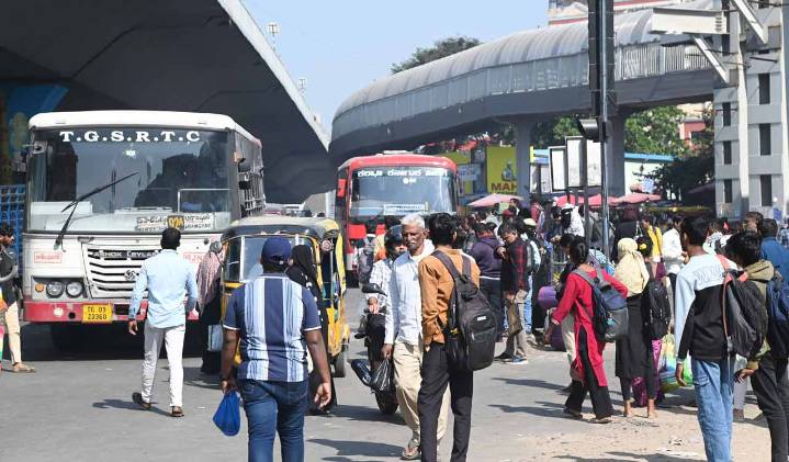 Commuters request for increase in RTC buses in Hyderabad