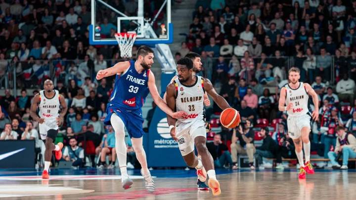 Killian Tillie debuta en Francia con victoria