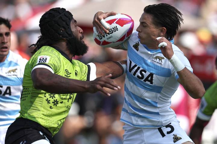 Mal inicio. Una pesadilla en Dubái para Los Pumas 7s, que sufrieron la peor derrota de su historia en el circuito mundial