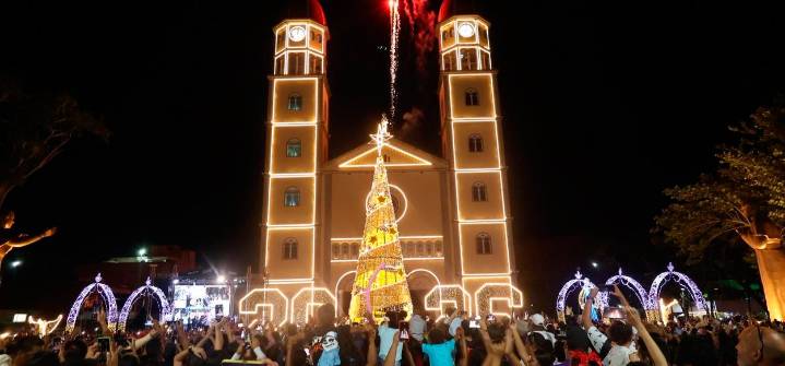 Alcaldesa Ana Fuentes encendió la Navidad en Maturín