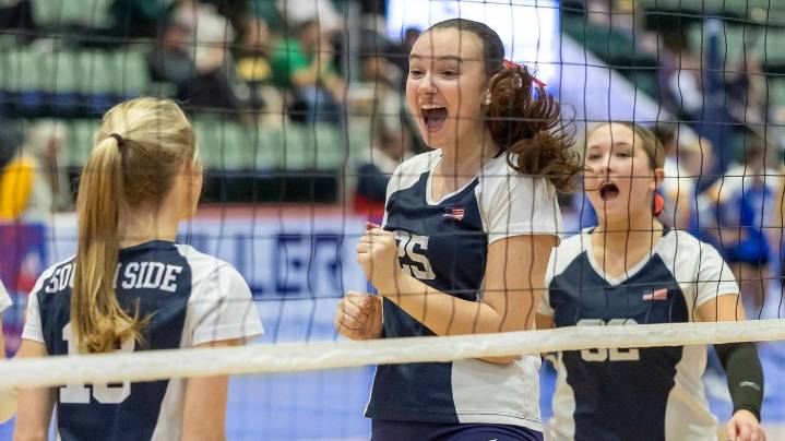 The South Side girls volleyball team advances to state Class A final