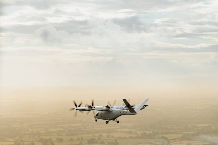 Britain can lead the electric air taxi revolution