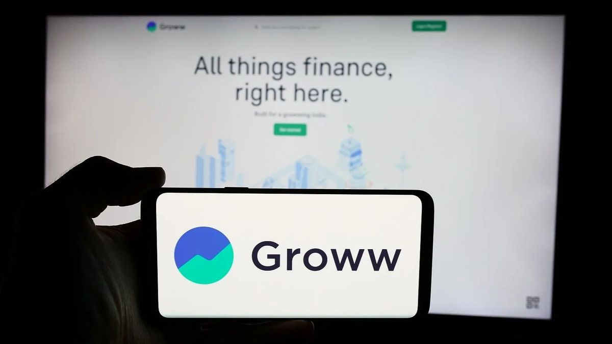 Groww makes strong market debut on bourses; lists at 14% premium