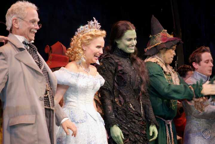 Kristin Chenoweth Addresses Rumor She and Idina Menzel Didn't Get Along