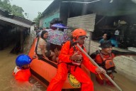 Indonesia intensifica búsqueda de víctimas tras inundaciones que dejaron 69 muertos
