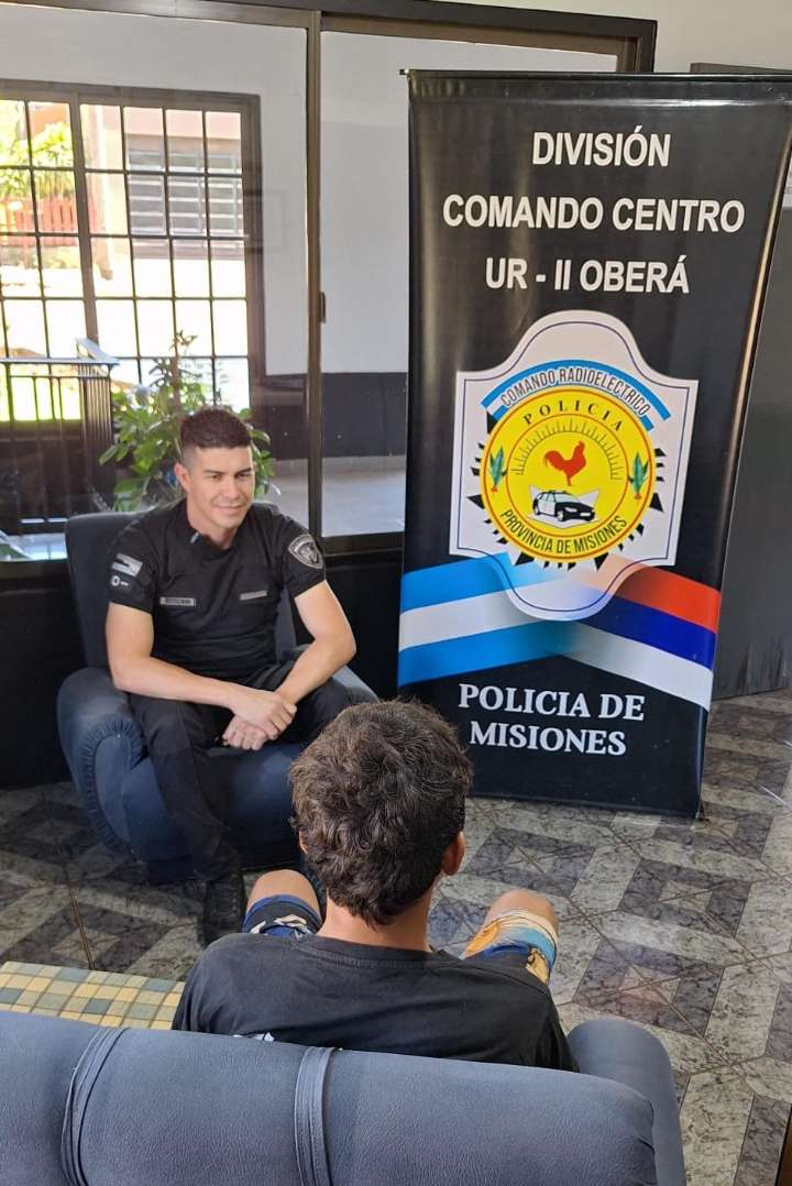 Comando policial encontró a un adolescente buscado por su familia en buen estado de salud