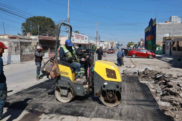 Continúan reparaciones de baches por parte del ‘Aquí Andamos’