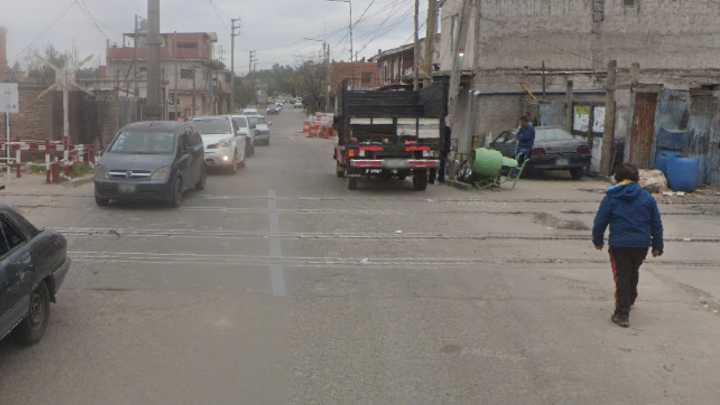 Lomas: un hombre muy grave tras ser embestido por el Tren Roca