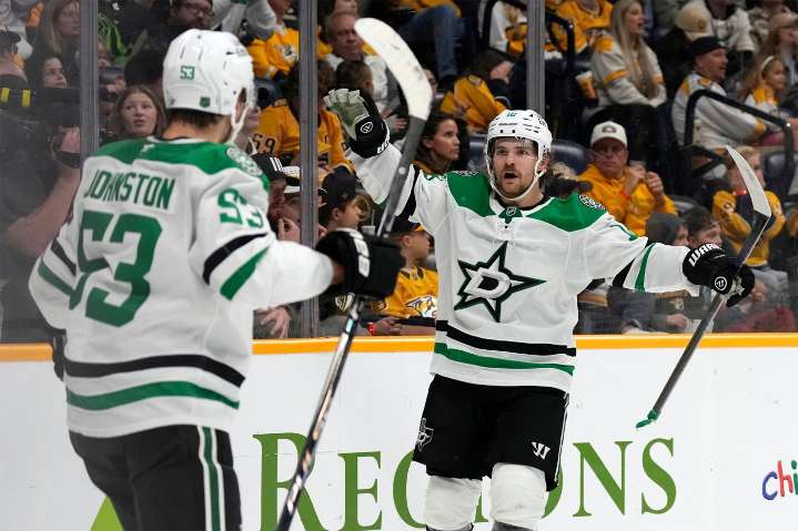 Sam Steel’s third period goal completes Stars comeback over Predators