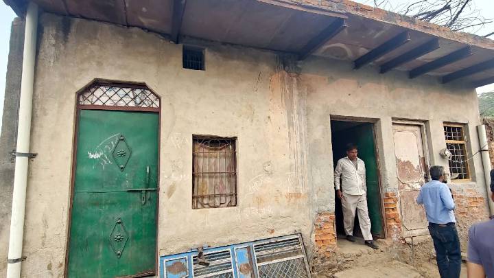 Delhi Blast: After Explosives Haul, Al Falah Imam’s Wife Denies Terror Links, Claims Accused ‘Misled’ Husband