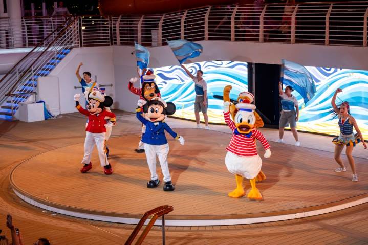 Review: Disney Destiny brings storytelling magic to new ship