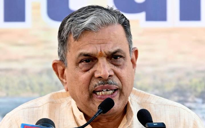 RSS can't be banned at someone's whim: Hosabale