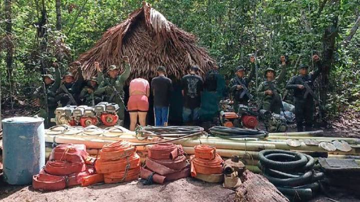FANB desmantela campamento minero y detiene a tres personas en Amazonas