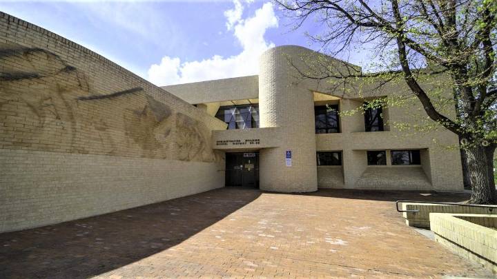 Pueblo voters deciding 2 new members of Pueblo D60 Board of Education