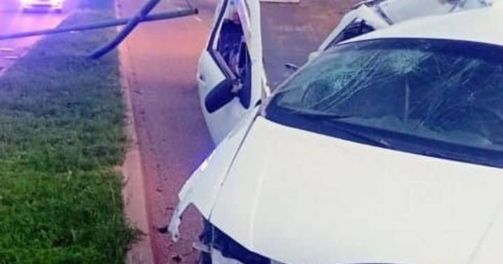 Dos jóvenes heridos en un choque en la Autopista 25 de Mayo: el conductor negó el alcotest