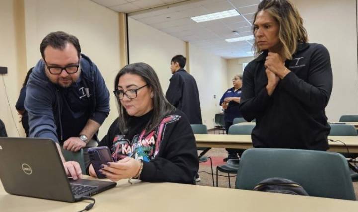 El Paso families turn to FAFSA info sessions for help with 2026