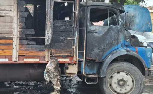 Tragedia en Córdoba: murió un nene al incendiarse un camión