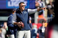 Mike Vrabel sums up Patriots trade inactivity using ‘pregnant’ analogy