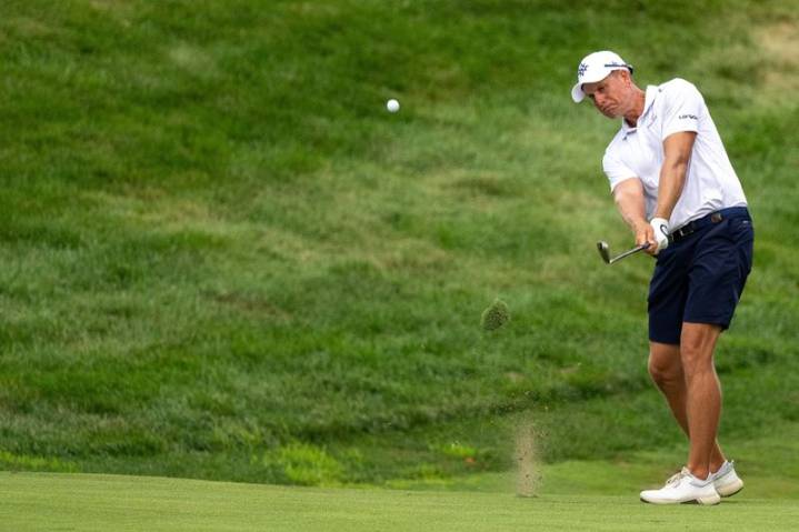 Report: Henrik Stenson returning to DP World Tour after LIV relegation