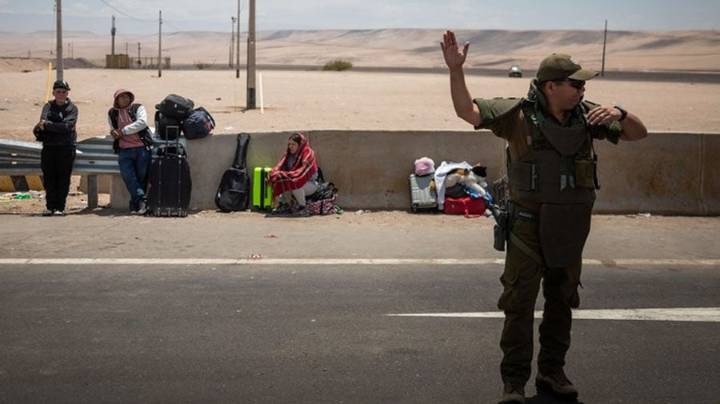 Perú decreta emergencia y ordena militarizar la frontera con Chile